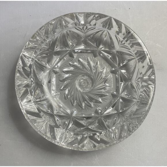 Vintage Crystal Cut Clear Glass Cigar Cigarette Ashtray 5‎ 1/2” Heavy - Picture 1 of 5